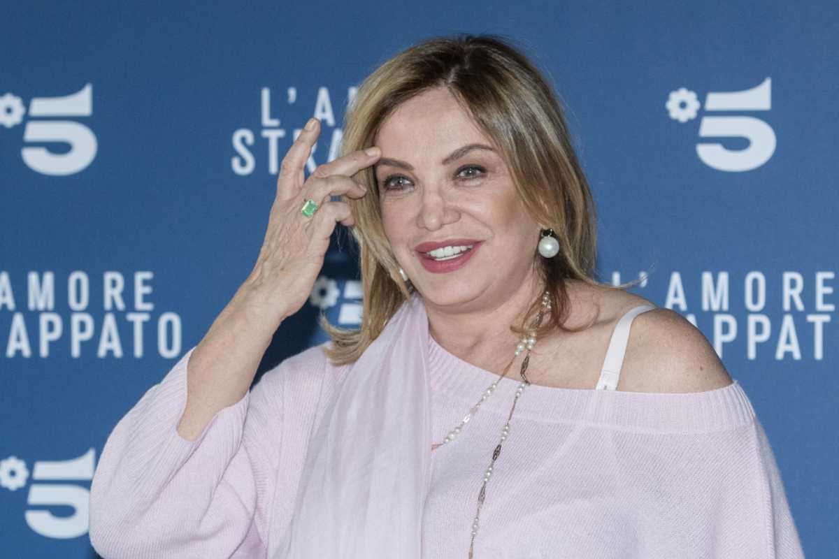 Simona Izzo volto inedito dell'attrice