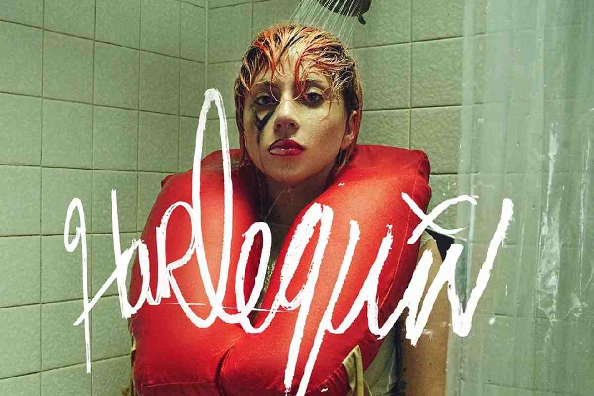 La copertina del nuovo album di Lady Gaga, Harlequin